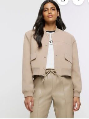 HAVER & BLAIR Taupe Cropped Bomber Jacket Utility Pockets Snap Front.